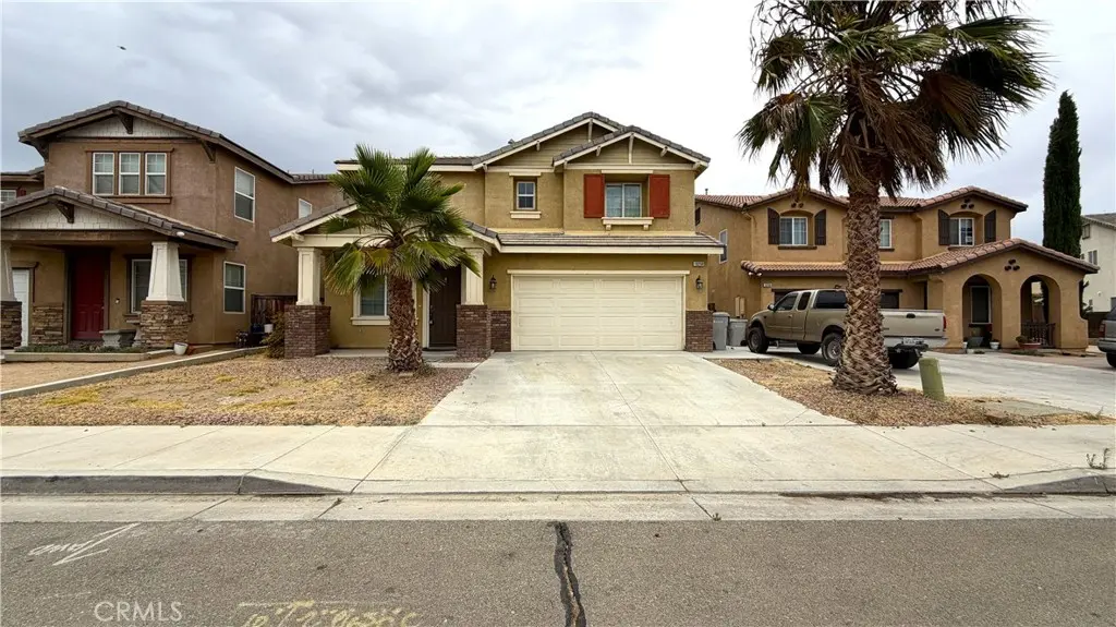 Single Family Residence for sale at 10258 Susan, Hesperia, CA featuring 5 beds and 3 baths