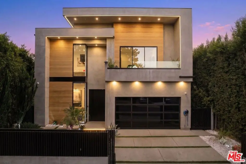 Single Family Residence for sale at 828 N Gardner Street, Los Angeles, CA featuring 5 beds and 7 baths