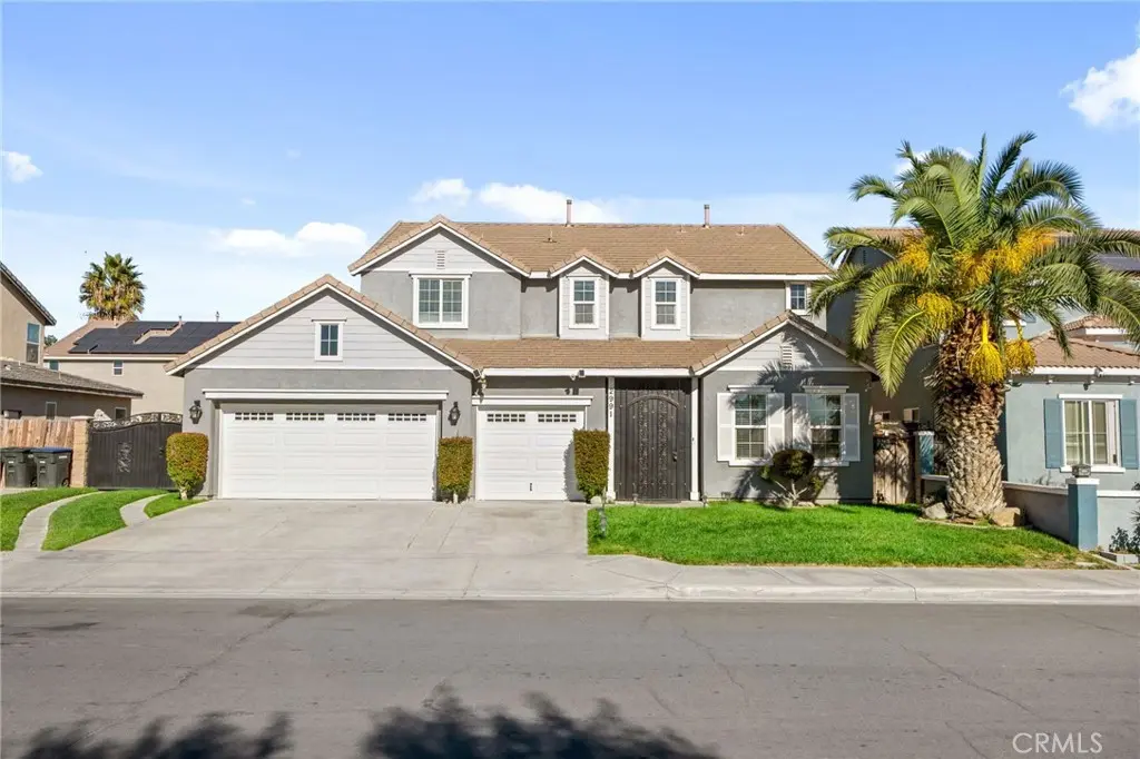 Single Family Residence for sale at 2991 Crooked Branch Way, San Jacinto, CA featuring 5 beds and 3 baths