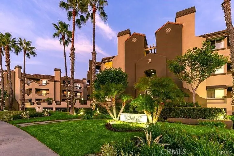 420 Lake 301, Huntington Beach, CA — listing photo 1