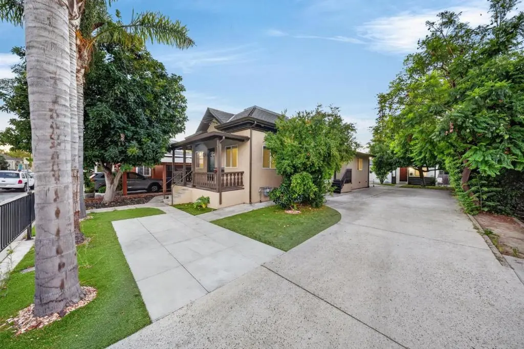 Duplex for sale at 585587 E Saint James Street, San Jose, CA