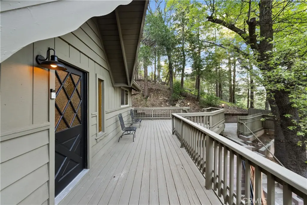 990 Nesthorn, Crestline, CA — listing photo 1