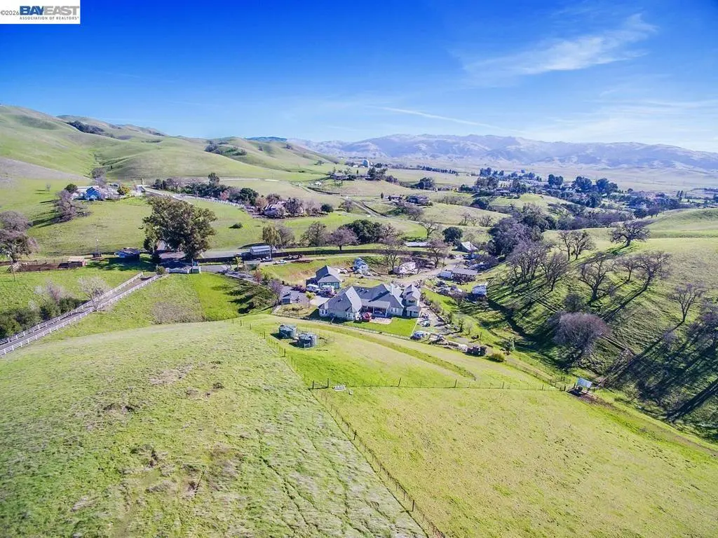 3329 Little Valley Rd, Sunol, CA — listing photo 1