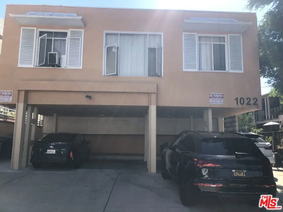 Condominium for rent at 1022 N Croft Avenue 5, Los Angeles, CA featuring 2 beds and 2 baths