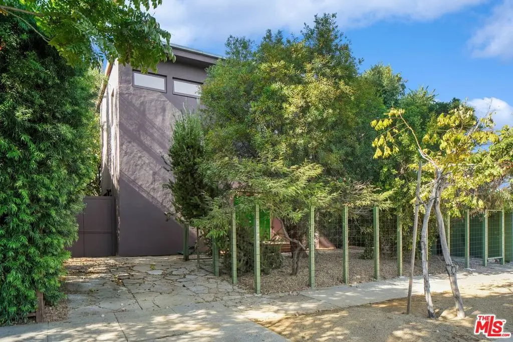 2311 Louella Avenue, Venice, CA — listing photo 1