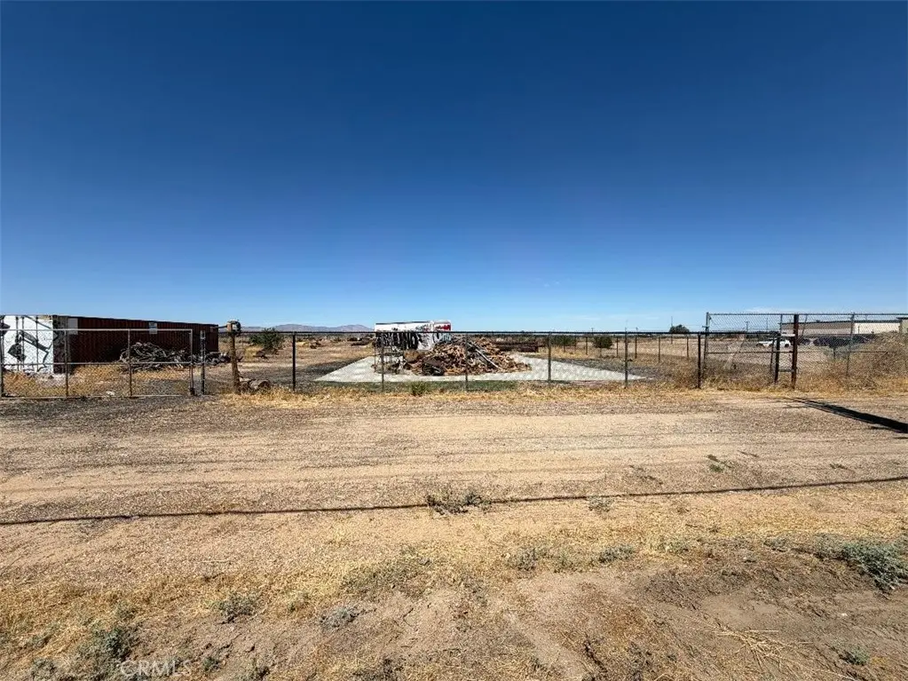 37000 90th Street E, Sun Village, CA — listing photo 1