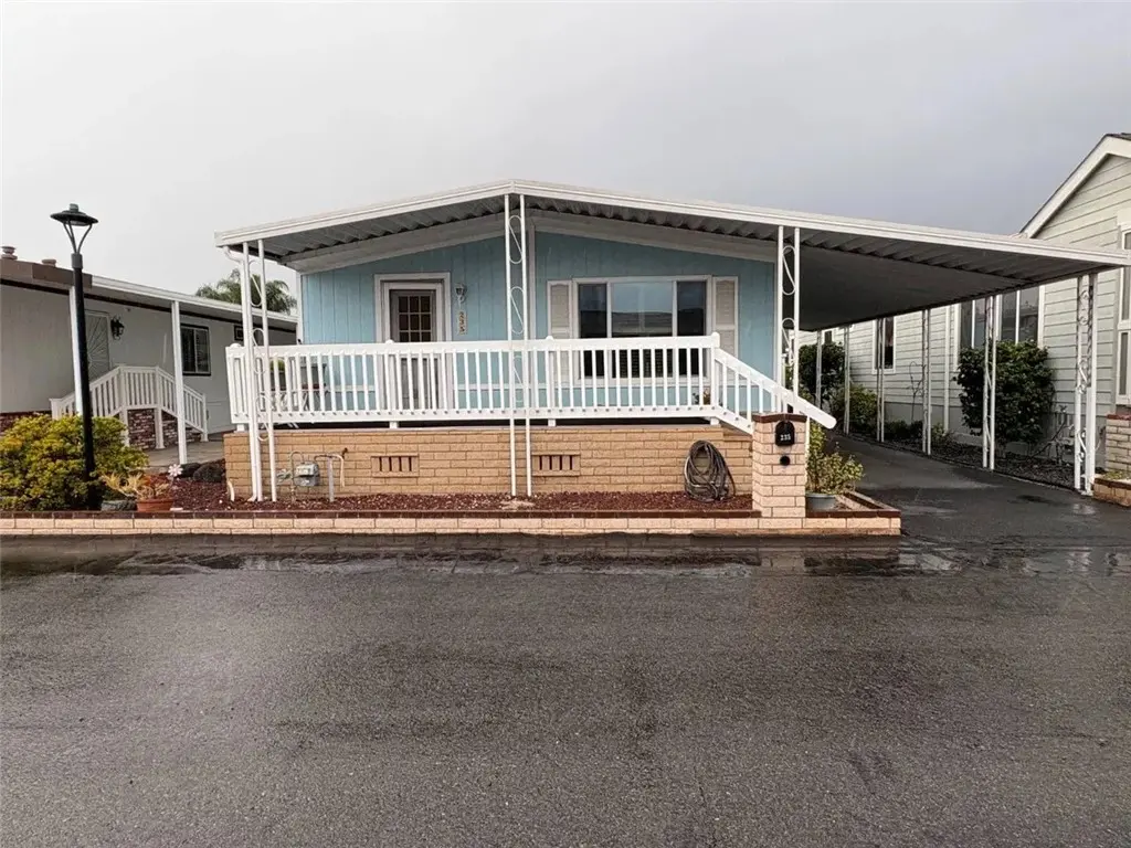 Manufactured In Park for sale at 235 Albratoss Lane, Fountain Valley, CA featuring 2 beds and 2 baths