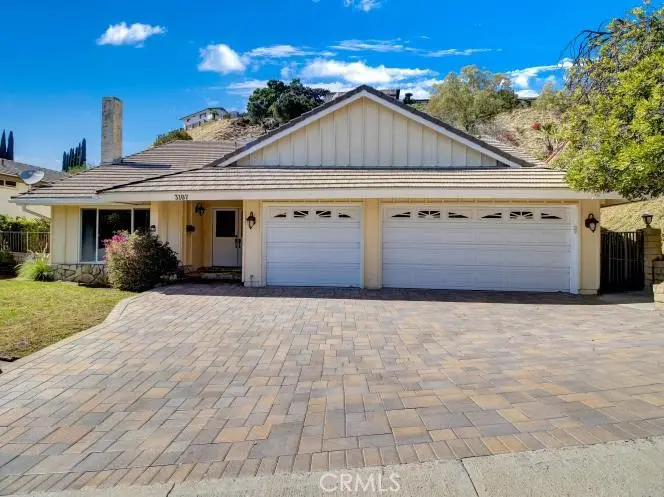 3107 Mesa Verde Drive, Burbank, CA — listing photo 1