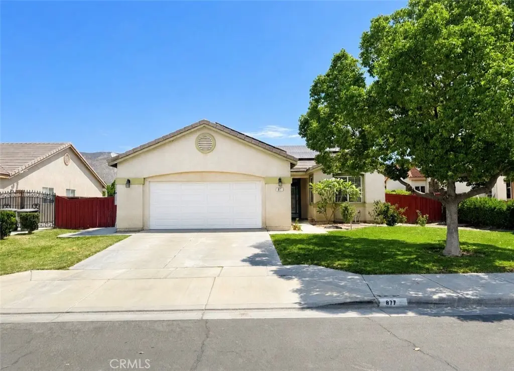 Single Family Residence for sale at 877 Peaceful Lane, San Jacinto, CA featuring 3 beds and 2 baths