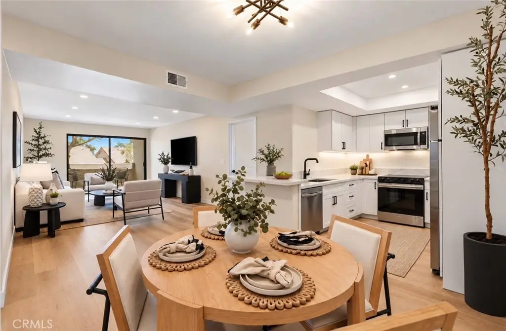 Condominium for sale at 278 N Wilshire B31, Anaheim, CA featuring 2 beds and 2 baths