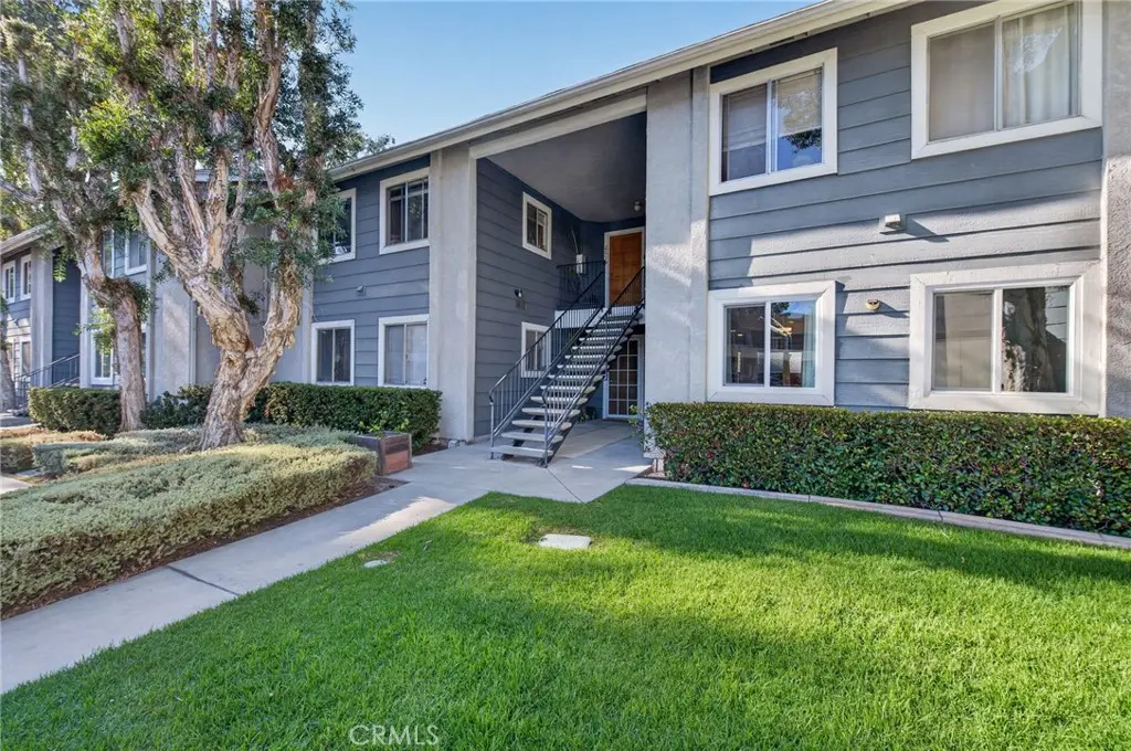 Condominium for sale at 23745 Bayside 95, Laguna Niguel, CA featuring 2 beds and 1 bath