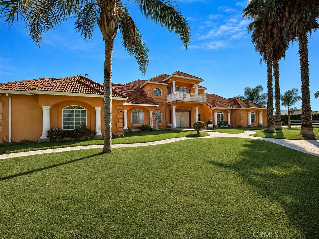 9886 S Mckinley Avenue, French Camp, CA — listing photo 1