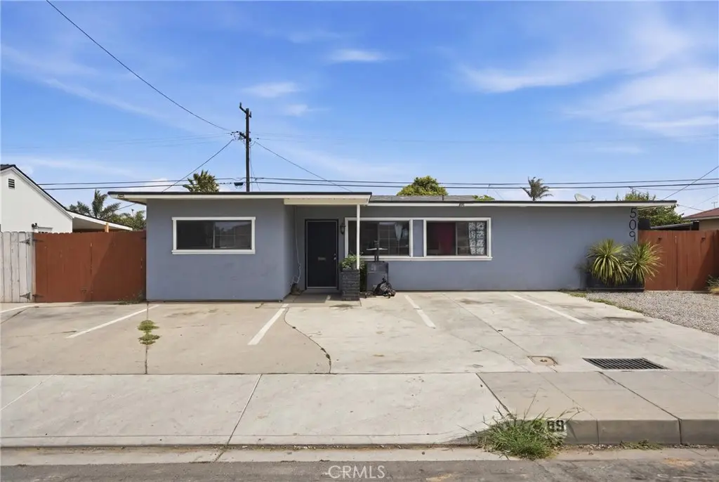 Single Family Residence for sale at 509 W Bunny, Santa Maria, CA featuring 3 beds and 1 bath