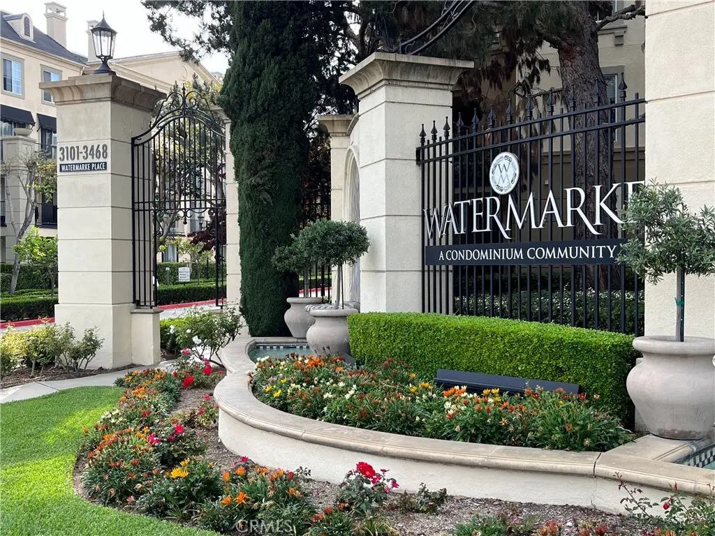 Residential Lease for rent at 2341 Watermarke Place, Irvine, Orange County, CA featuring 2 beds and 2 baths