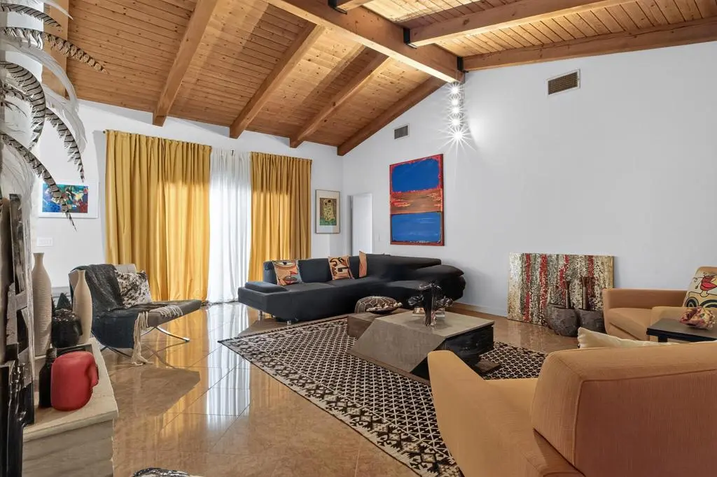 Single Family Residence for rent at 70325 Mottle Circle, Rancho Mirage, CA featuring 3 beds and 3 baths
