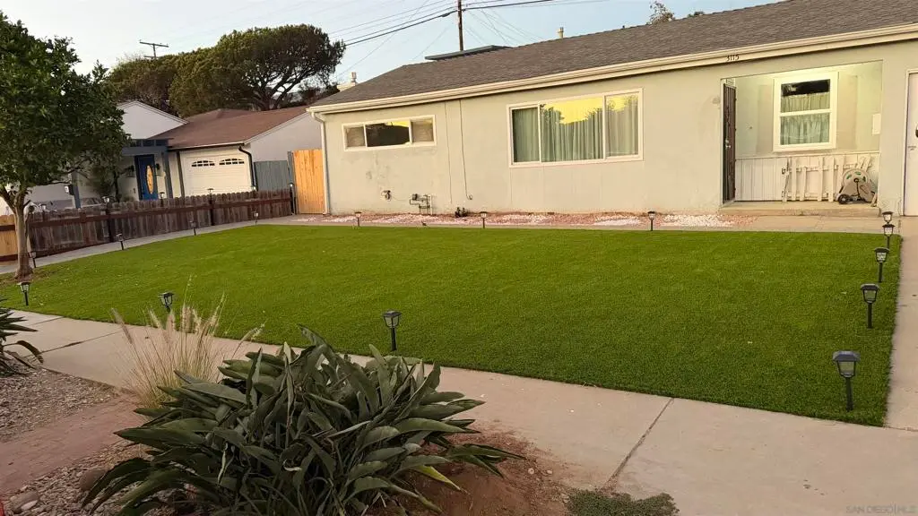 Apartment for rent at 3115 Natchez, San Diego, CA featuring 3 beds and 1 bath