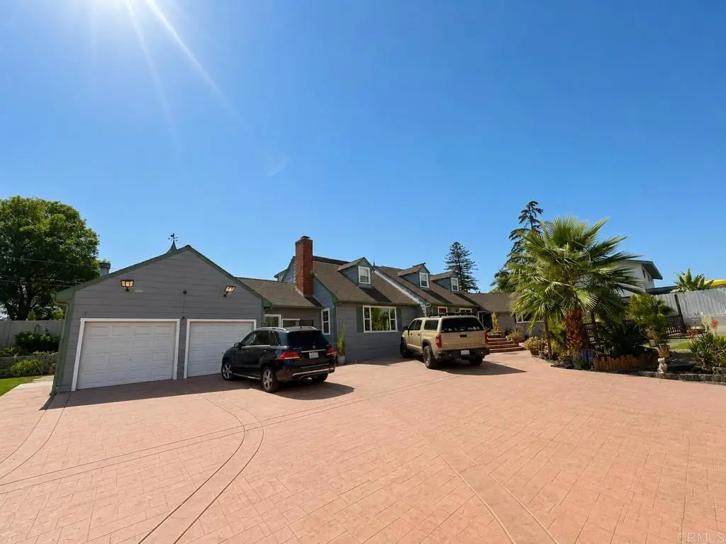 8710 Echo Drive, La Mesa, CA — listing photo 1
