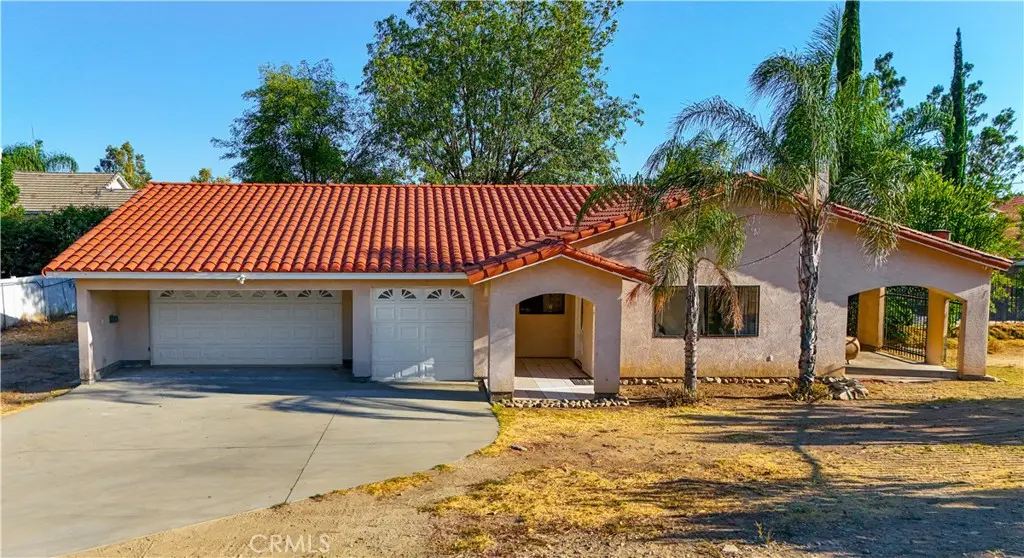 Single Family Residence for rent at 10127 finch ave, Rancho Cucamonga, CA featuring 3 beds and 1 bath