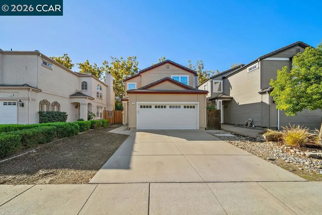 Single Family Residence for sale at 276 Stranahan Cir, Clayton, CA featuring 3 beds and 3 baths