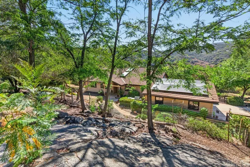 21041 Black Canyon Road, Ramona, CA — listing photo 1