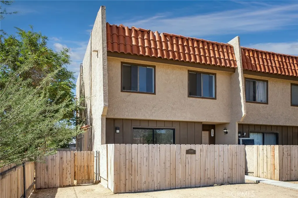 55897 Santa Fe, Yucca Valley, CA — listing photo 1