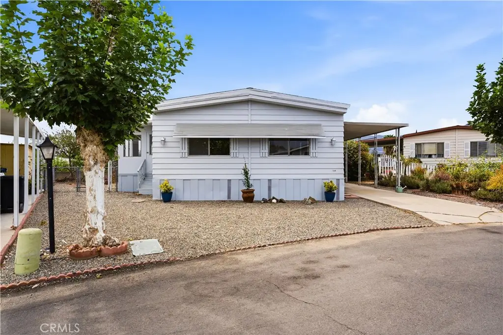Manufactured In Park for sale at 31750 Machado 27, Lake Elsinore, CA featuring 2 beds and 2 baths