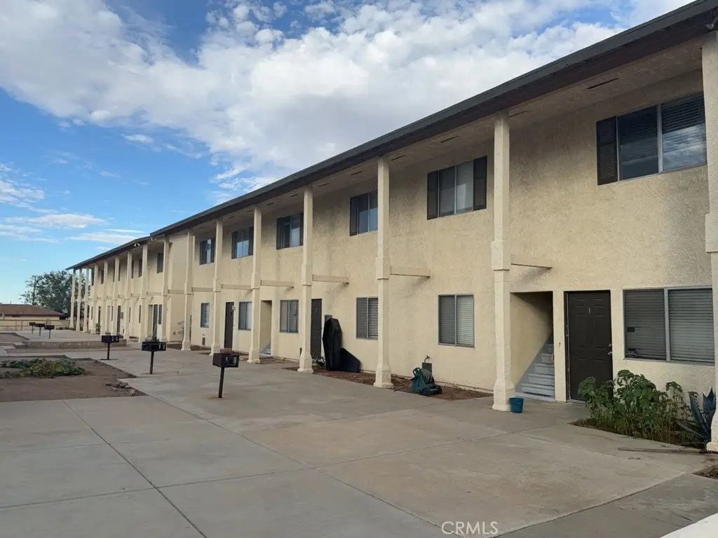 16784 Sultana Street 10, Hesperia, CA — listing photo 1