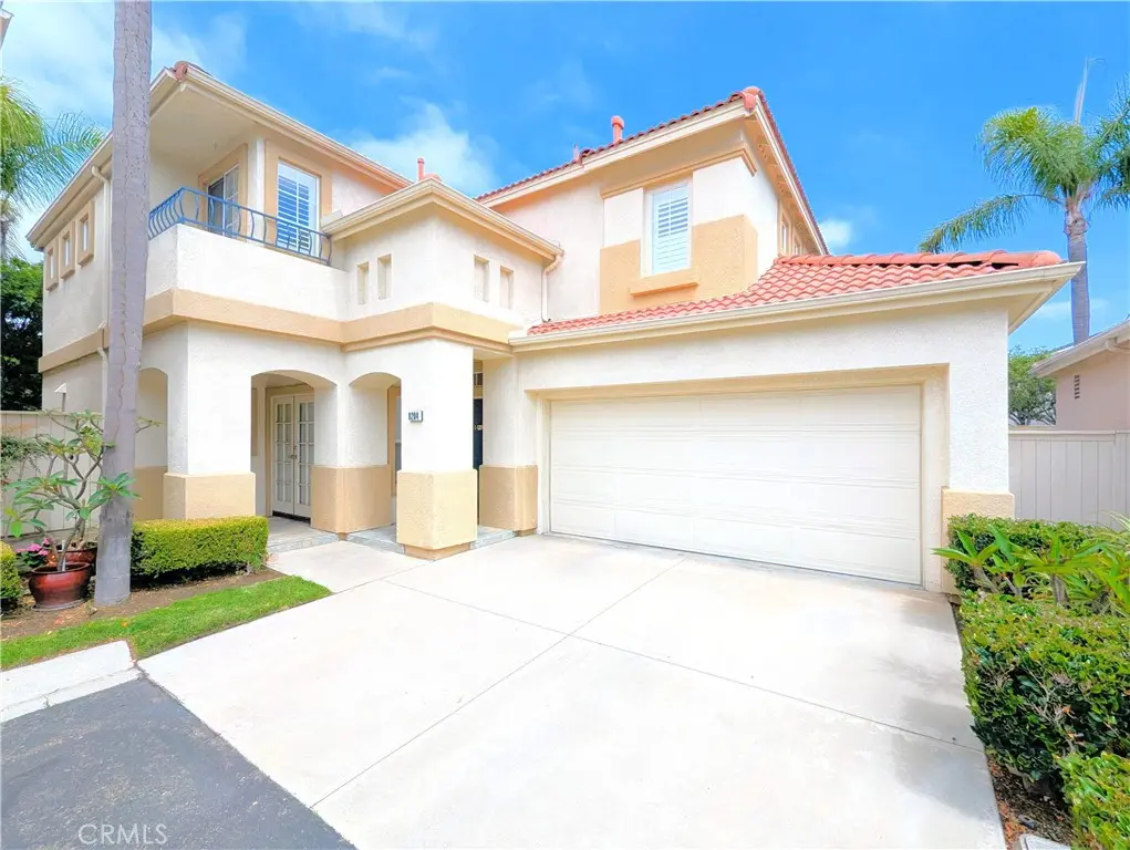 Single Family Residence for sale at 8204 Constantine Drive, Huntington Beach, CA featuring 3 beds and 3 baths