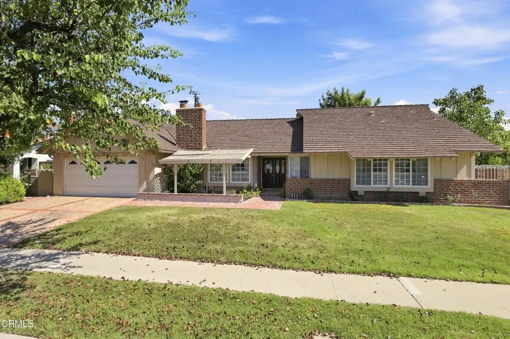195 W Avenida De Las Flores, Thousand Oaks, CA — listing photo 1
