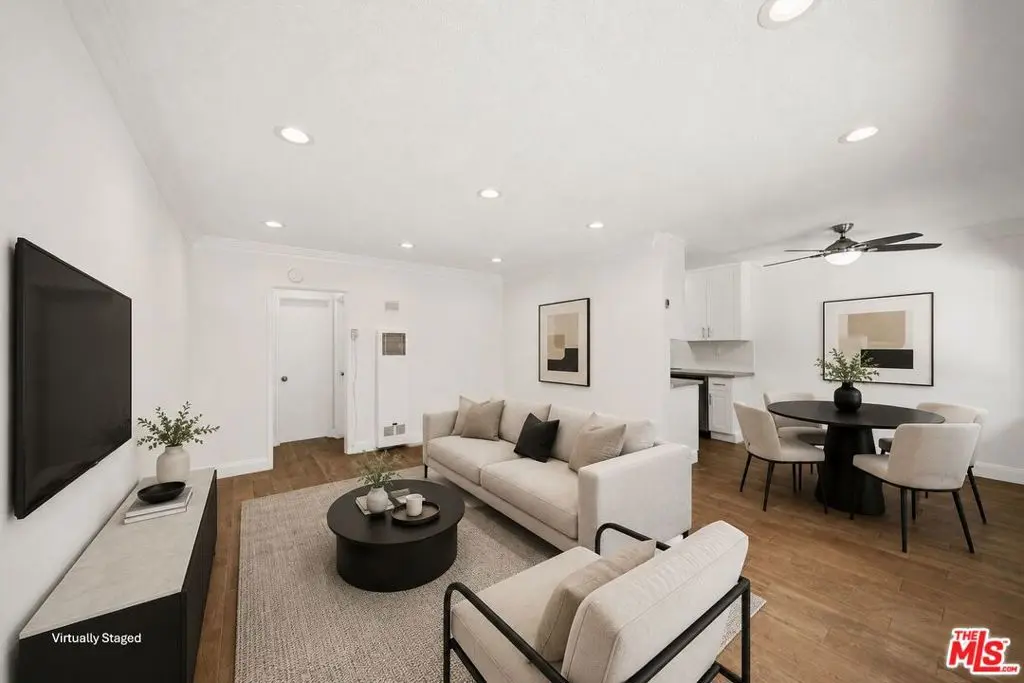 Residential Lease for rent at 7209 Willoughby Avenue 5, Los Angeles, Los Angeles County, CA featuring 1 bed and 1 bath