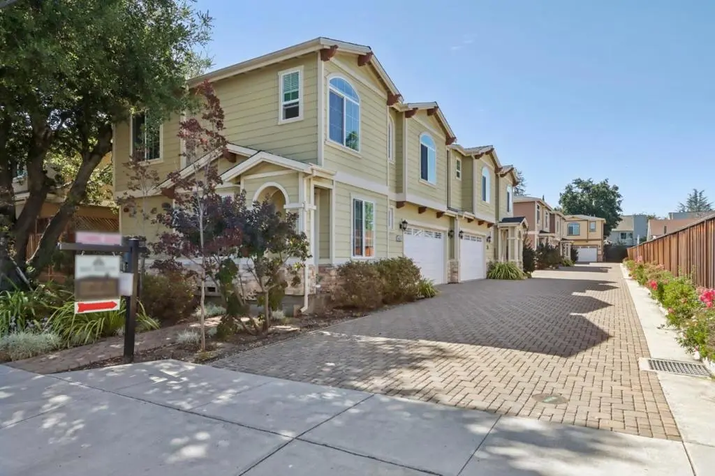 Townhouse for sale at 182 Redding Road, Campbell, CA featuring 3 beds and 3 baths