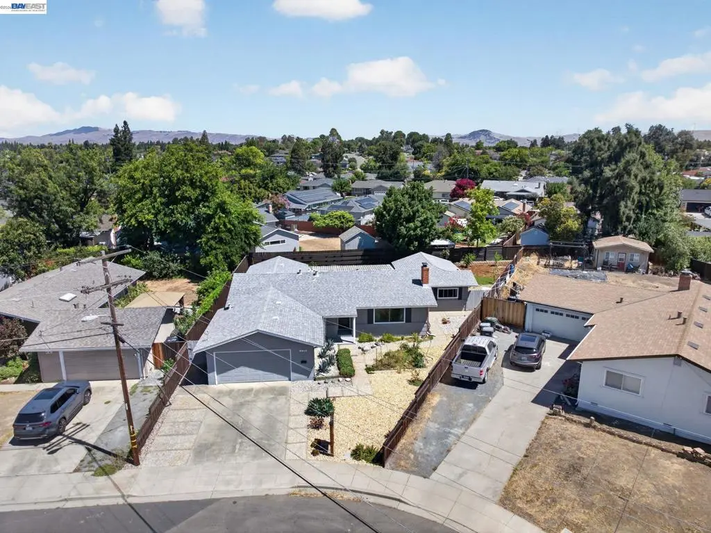 Single Family Residence for sale at 4150 Florida Ct, Livermore, CA featuring 4 beds and 2 baths