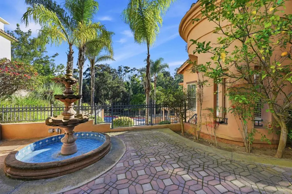 Single Family Residence for rent at , La Jolla, CA featuring 5 beds and 4 baths