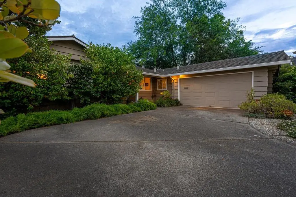 924 Kamsack Court, Sunnyvale, CA — listing photo 1