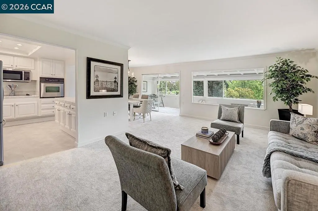 Condominium for sale at 1309 Skycrest Dr 5, Walnut Creek, CA featuring 1 bed and 2 baths