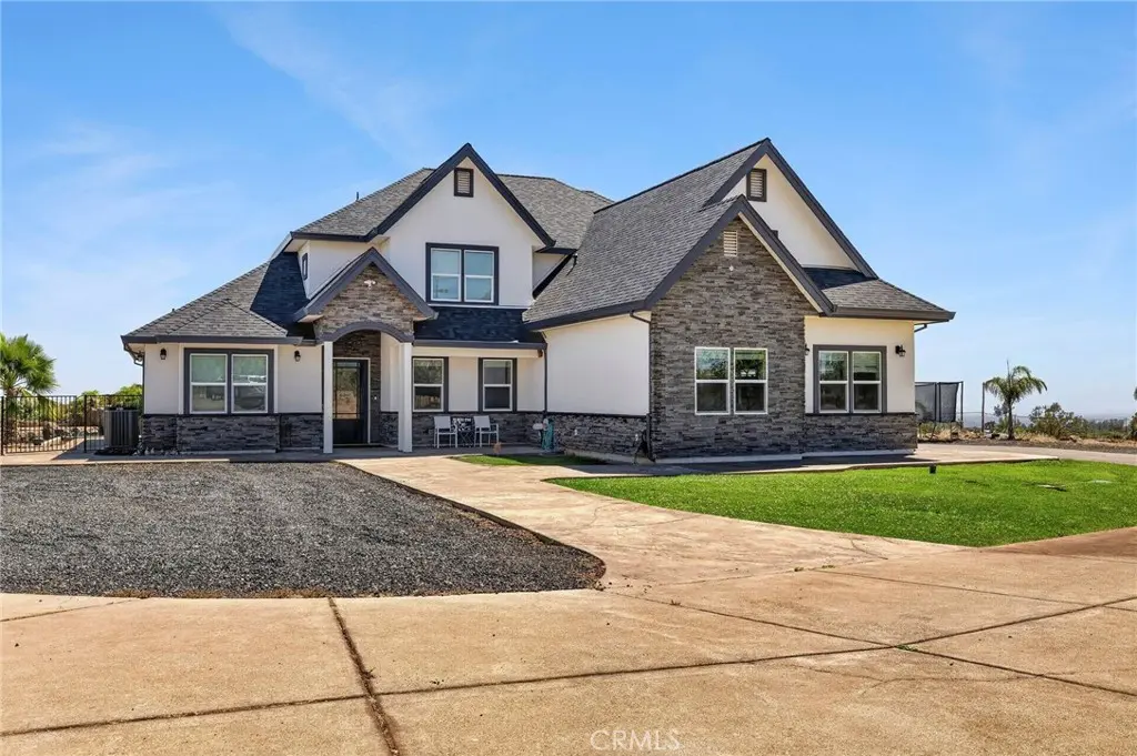 Single Family Residence for sale at 3138 Tangeman, Paradise, CA featuring 4 beds and 4 baths