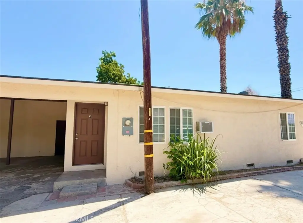 828 N Buena Vista Street A, Hemet, CA — listing photo 1
