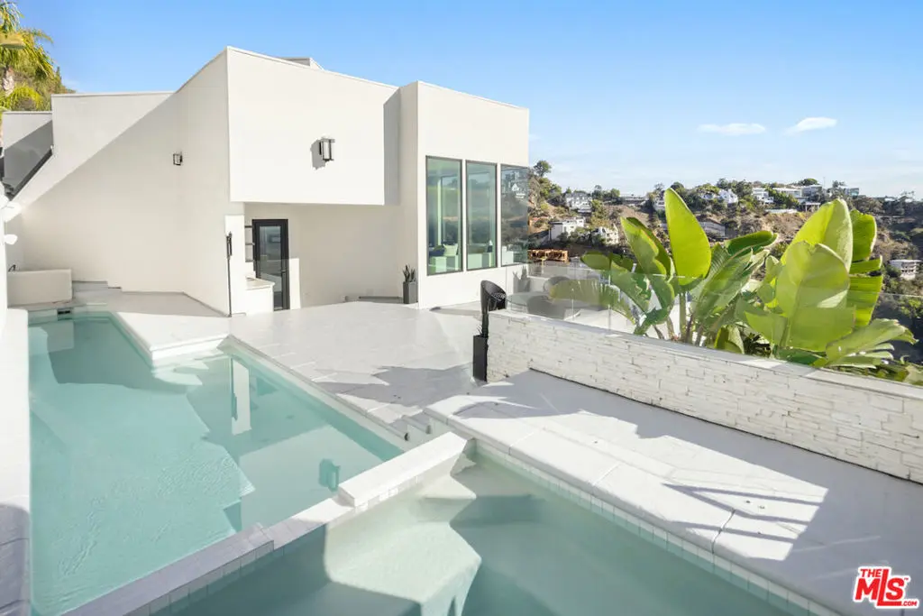 Single Family Residence for rent at 2231 Sunset Plaza Drive, Los Angeles, CA featuring 4 beds and 5 baths