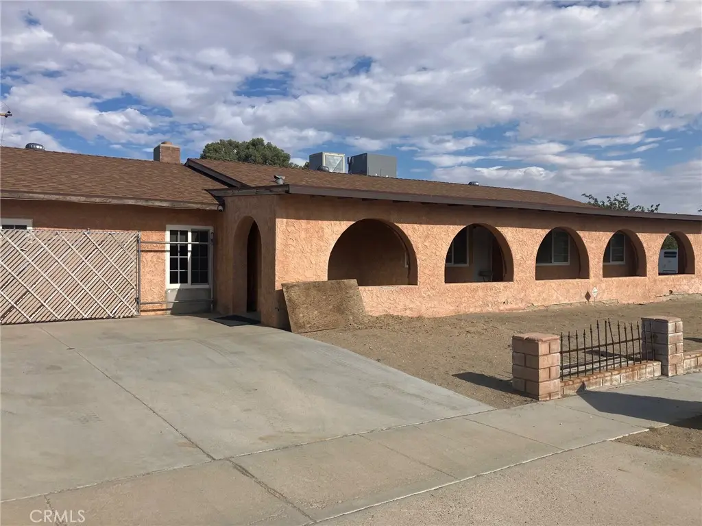 37111 Tripoli, Barstow, CA — listing photo 1