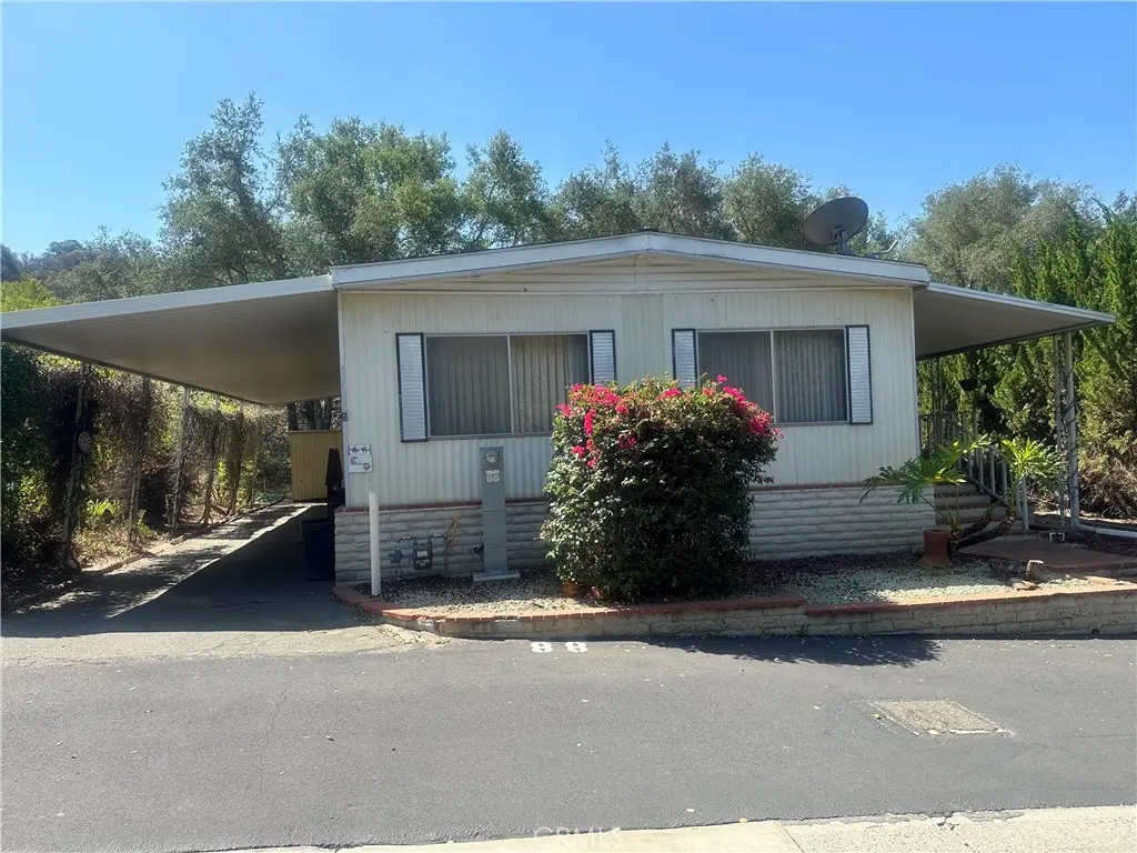 4747 Oak Crest Road 88, Fallbrook, CA — listing photo 1