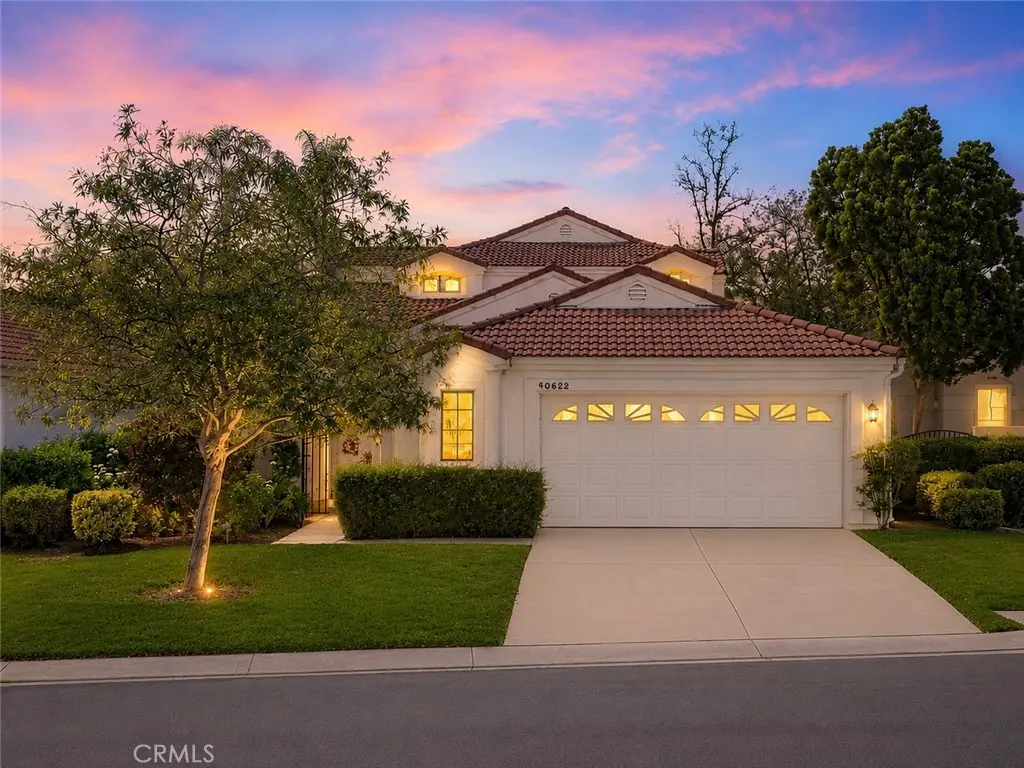 Single Family Residence for sale at 40622 Via Amapola, Murrieta, CA featuring 3 beds and 3 baths