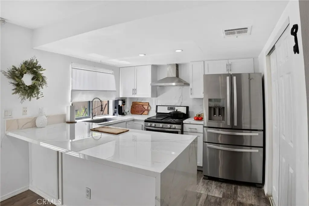 15230 Roxford st 62, Sylmar, CA — listing photo 1