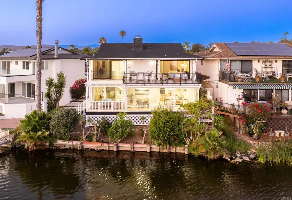 1499 La Linda Drive, San Marcos, CA — listing photo 1