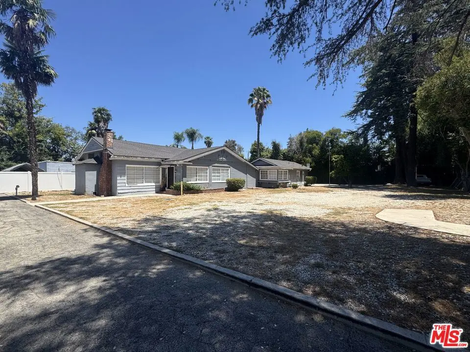 Residential Lease for rent at 14151 Chandler Boulevard, Los Angeles, Los Angeles County, CA featuring 4 beds and 3 baths