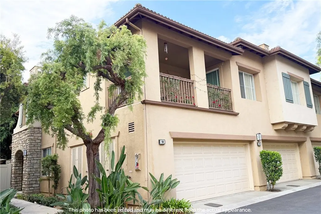 Condominium for rent at 10 Bolinas 20, Irvine, CA featuring 4 beds and 3 baths