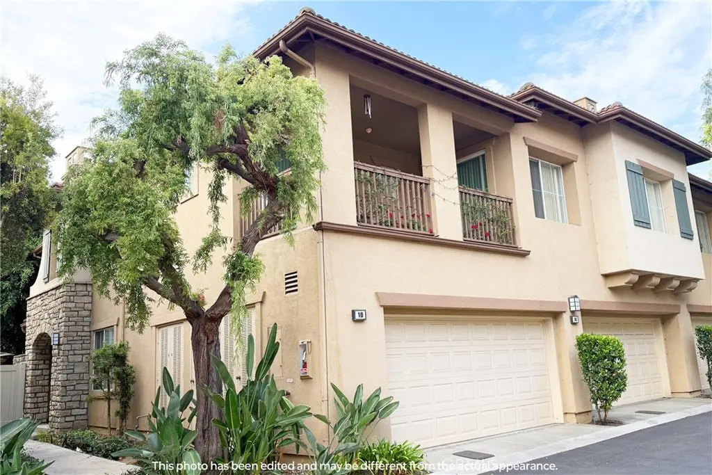 Residential Lease for rent at 10 Bolinas 20, Irvine, Orange County, CA featuring 4 beds and 3 baths