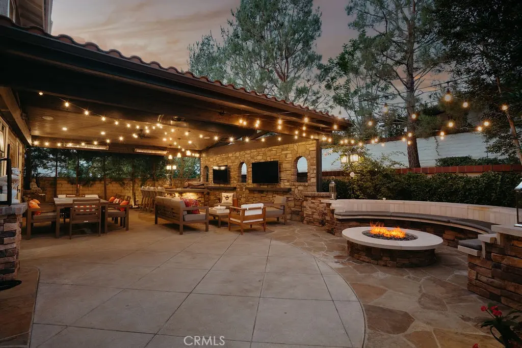 2555 Reynolds Drive, Tustin, CA — listing photo 1