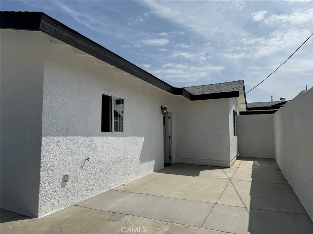 9452 Rose Avenue B, Montclair, CA — listing photo 1