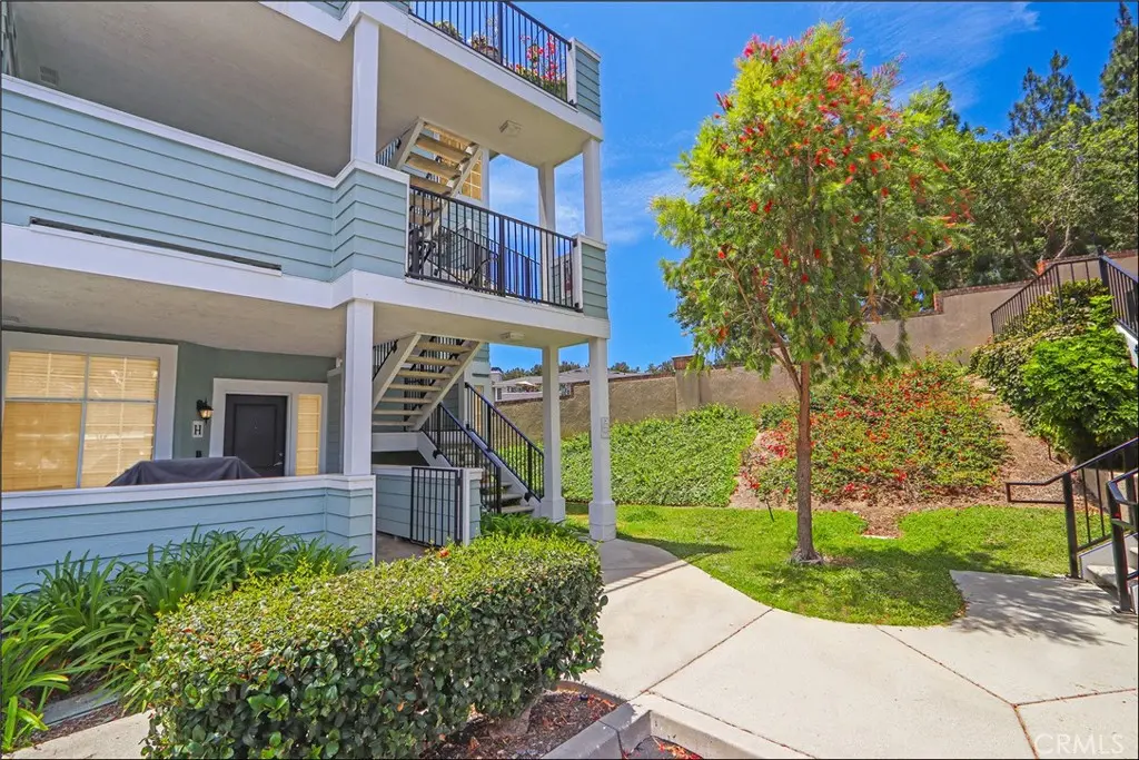 Condominium for sale at 23412 Pacific Park 39J, Aliso Viejo, CA featuring 1 bed and 1 bath