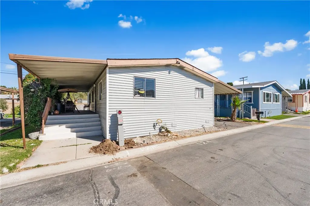 18540 Soledad Canyon 124, Canyon Country, CA — listing photo 1